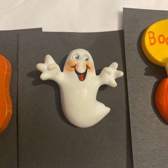 5x Vintage Brooch Pin Halloween Pumpkin Witch Ghost Pull‎ String Boo Hallmark - Picture 4 of 10
